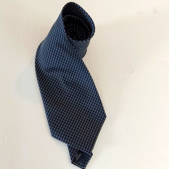 Alexis Holt Men's Blue/ Gold  Checkered Tie Silk Business/ Formal Sz.59' Inches - Picture 2 of 5